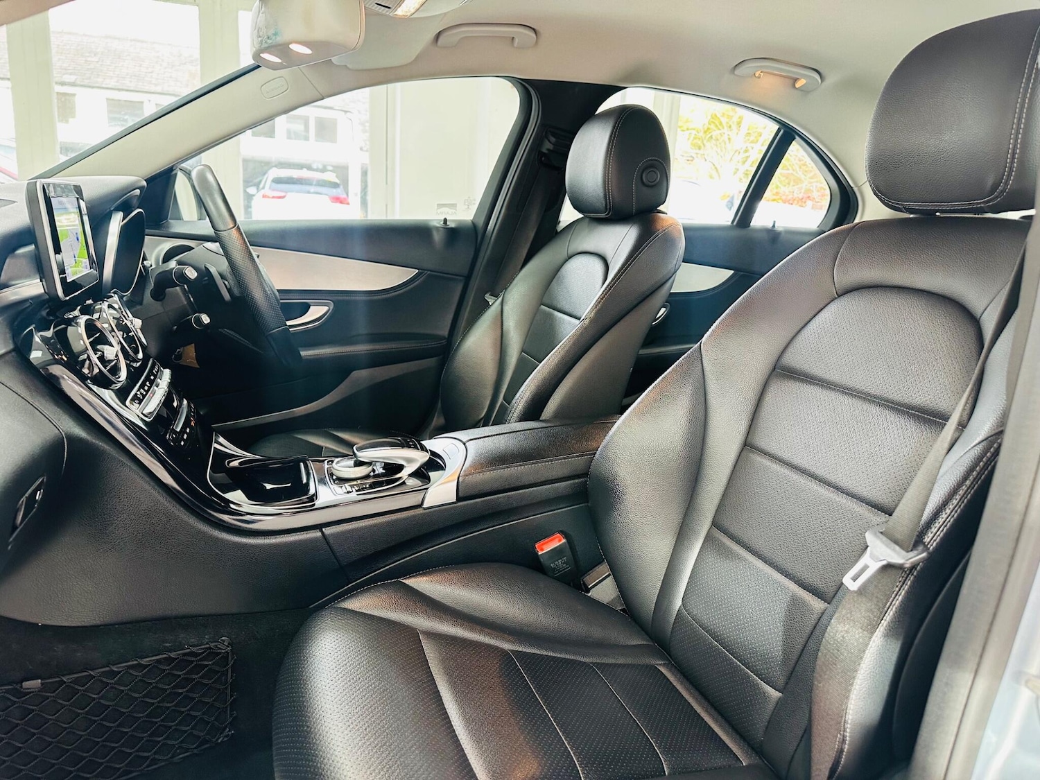 Used Mercedes-Benz C Class 2015 for sale - 76423298: Photo 32