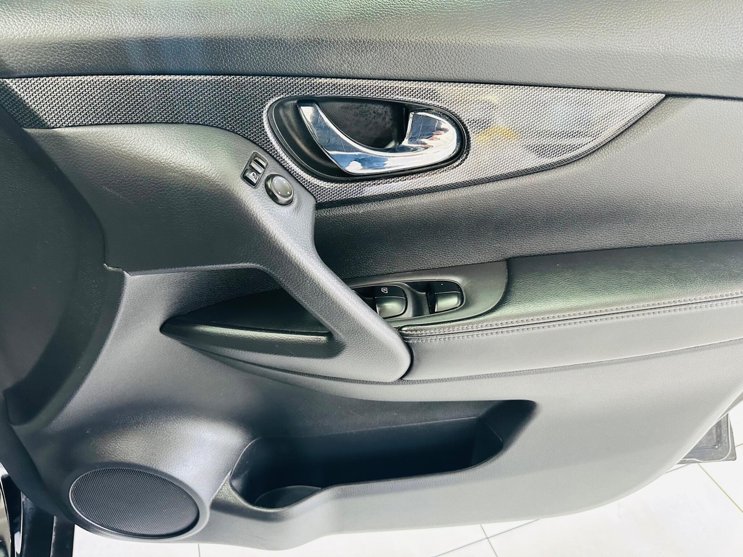 Used Nissan X-Trail for sale - 77893106: Photo 43