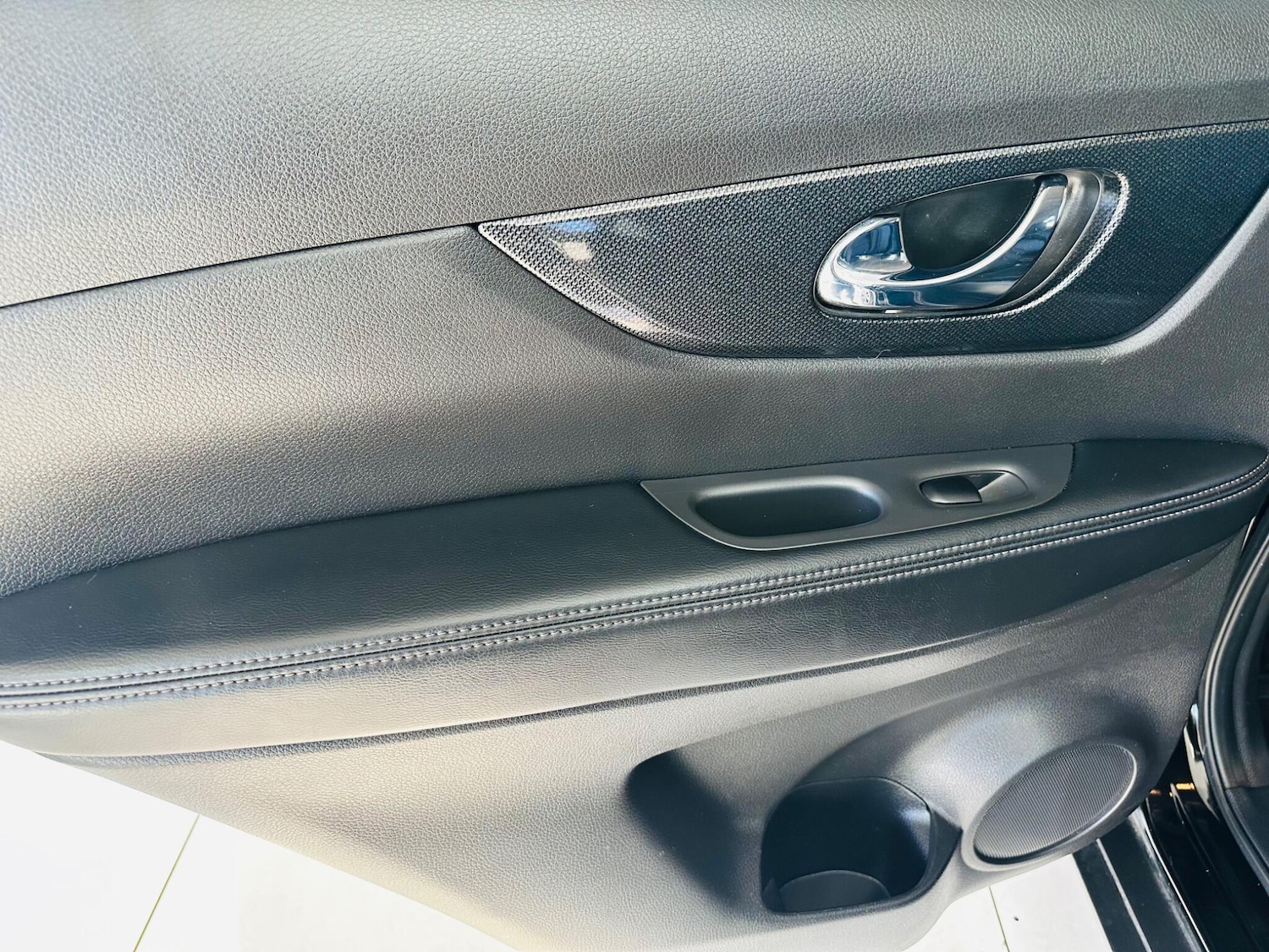 Used Nissan X-Trail for sale - 77893106: Photo 52