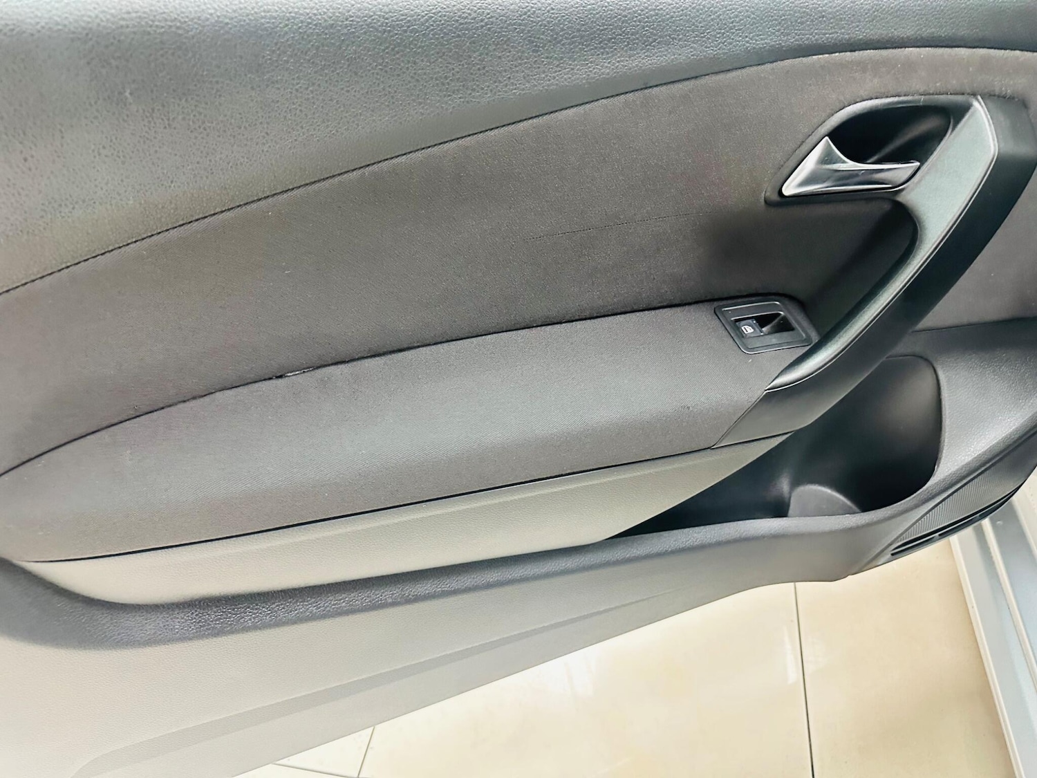 Used Volkswagen Polo 2010 for sale - 76632816: Photo 33