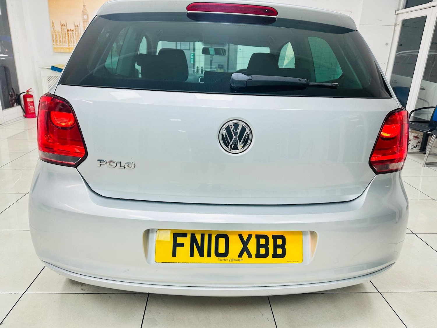 Used Volkswagen Polo 2010 for sale - 76632816: Photo 6