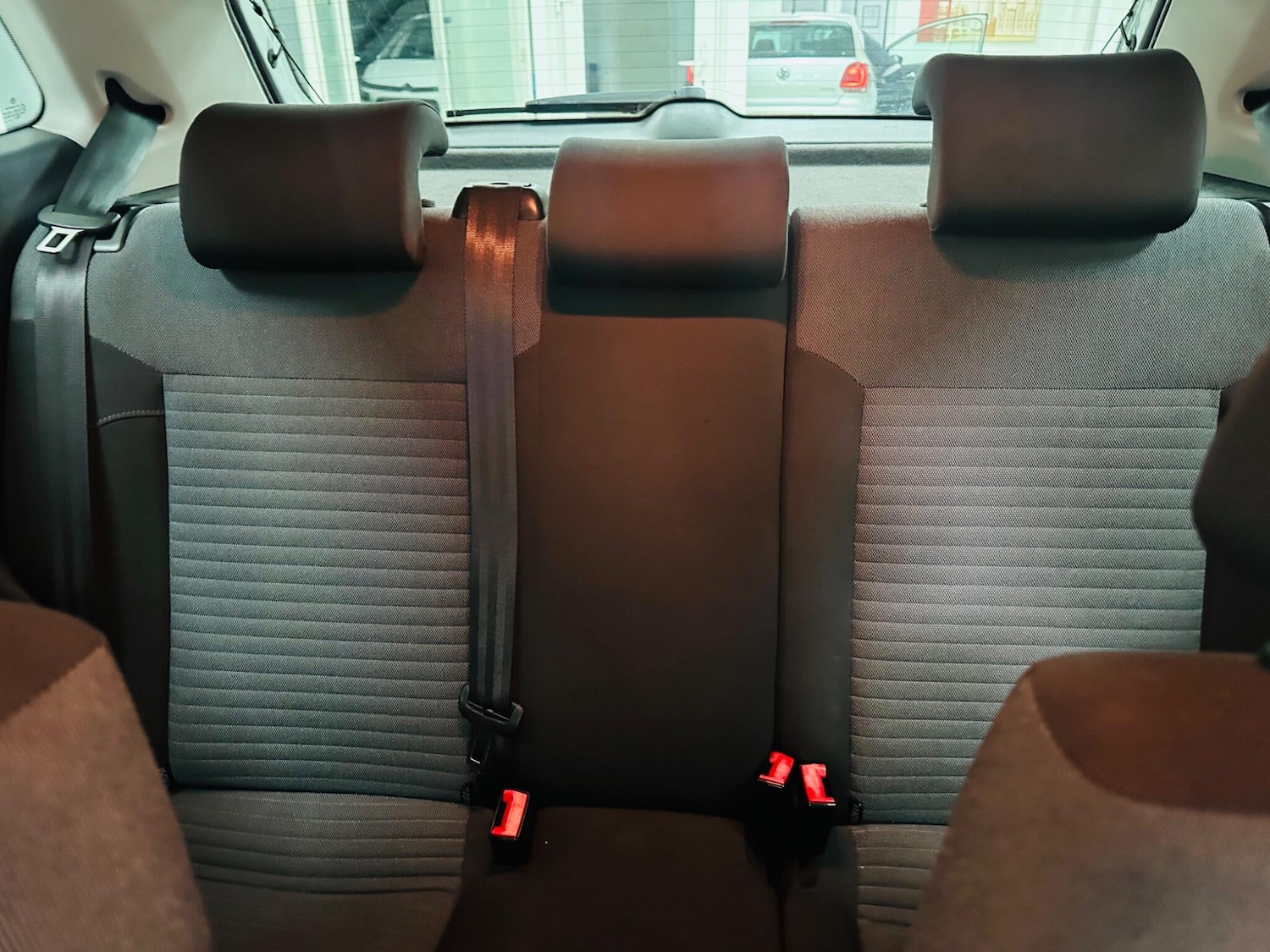 Used Volkswagen Polo 2010 for sale - 76632816: Photo 9