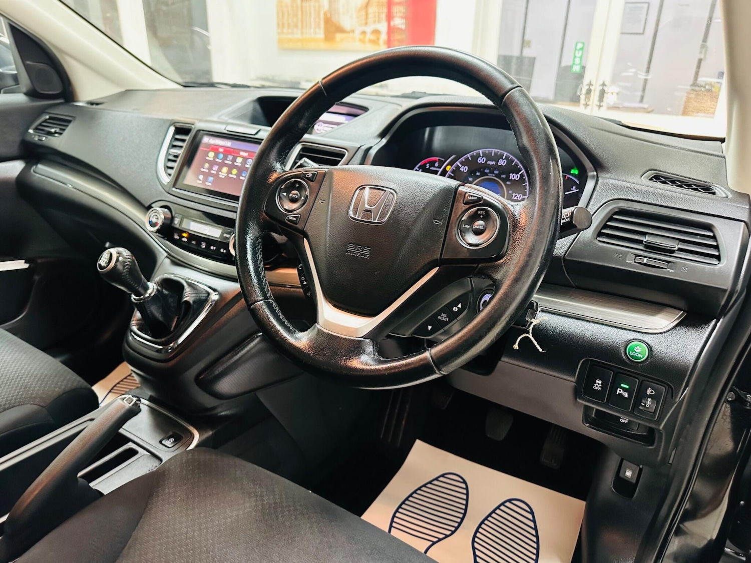 Used Honda CR-V 2017 for sale - 76996178: Photo 17