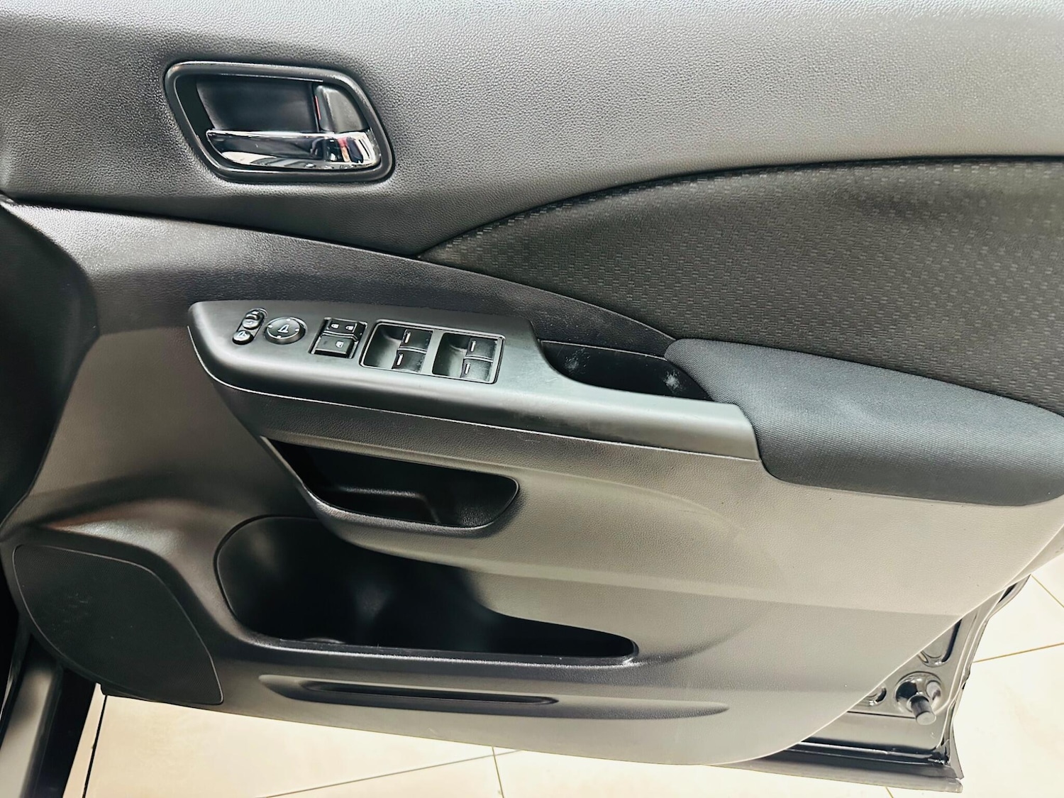 Used Honda CR-V 2017 for sale - 76996178: Photo 31