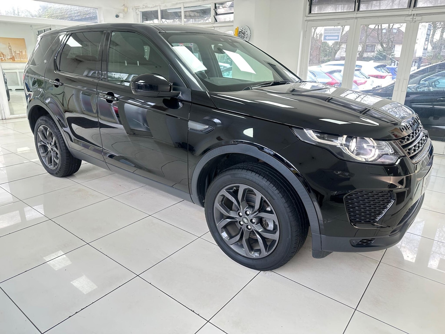 Used Land Rover Discovery Sport for sale - 77268038: Photo 2