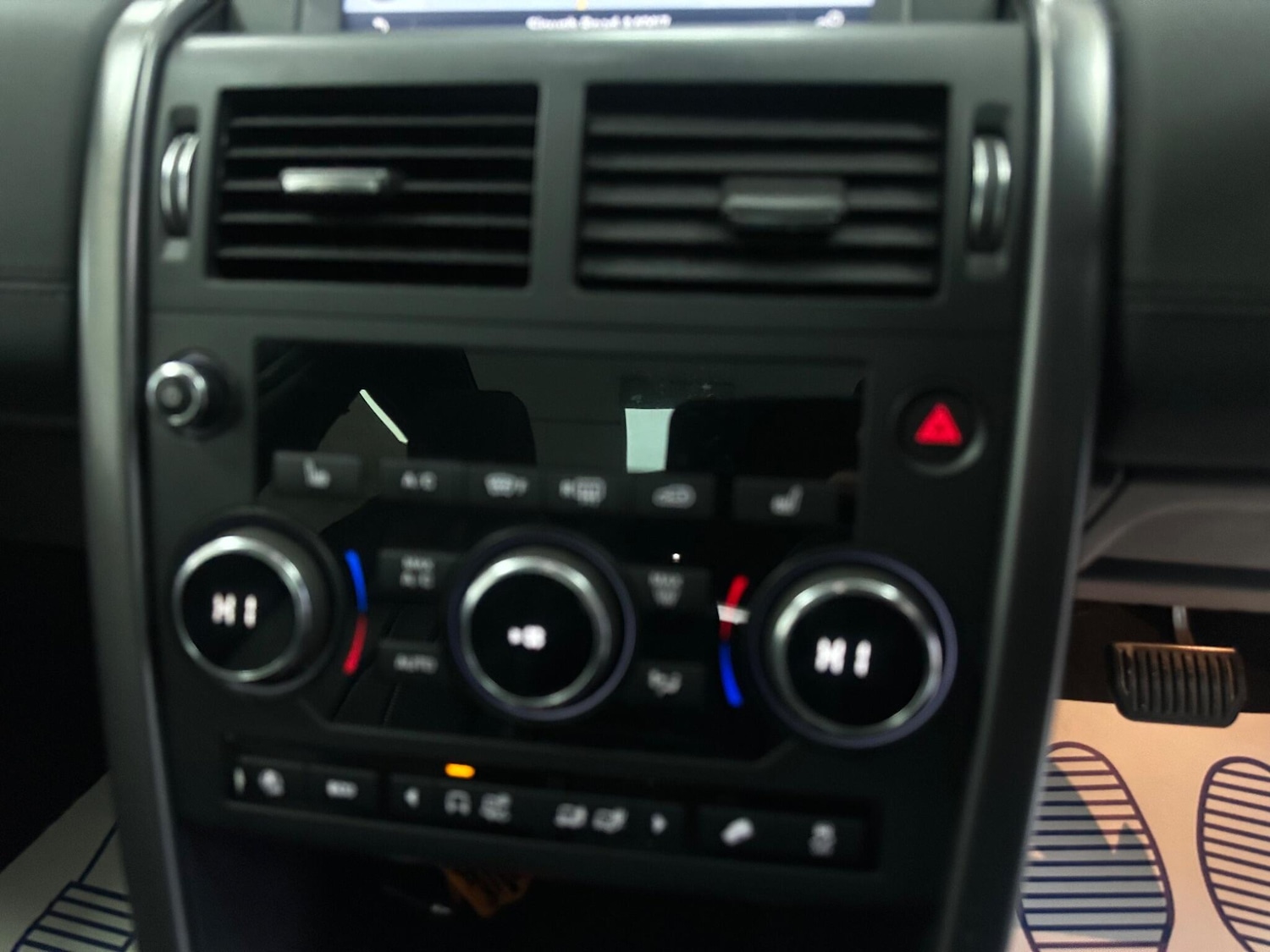 Used Land Rover Discovery Sport for sale - 77268038: Photo 29