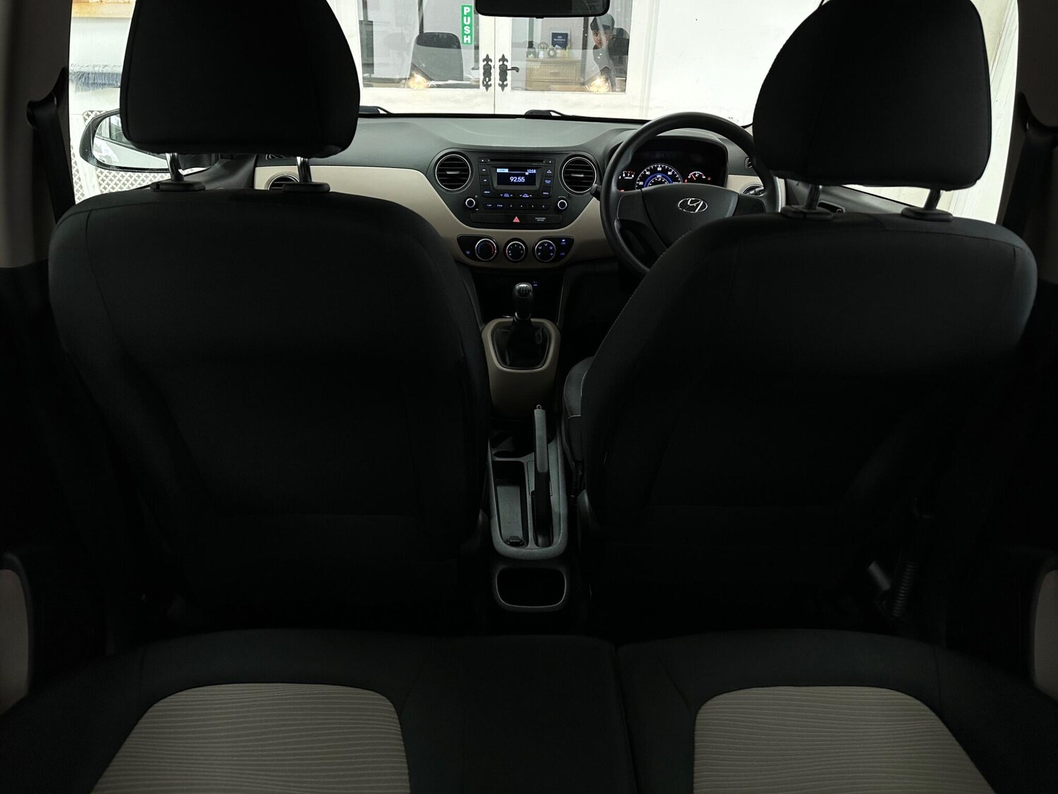 Used Hyundai i10 for sale - 77484306: Photo 11