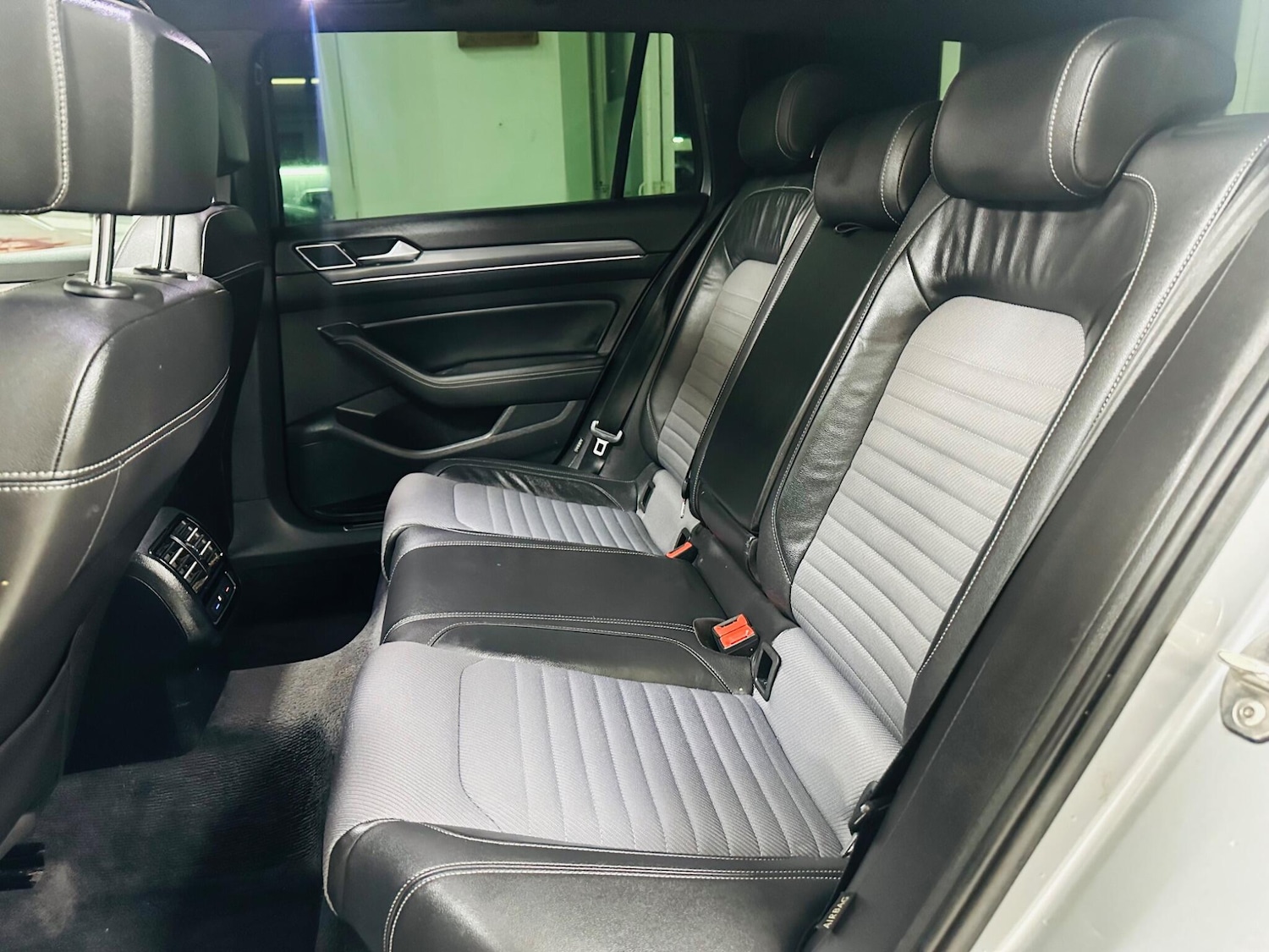 Used Volkswagen Passat 2017 for sale - 76742497: Photo 30