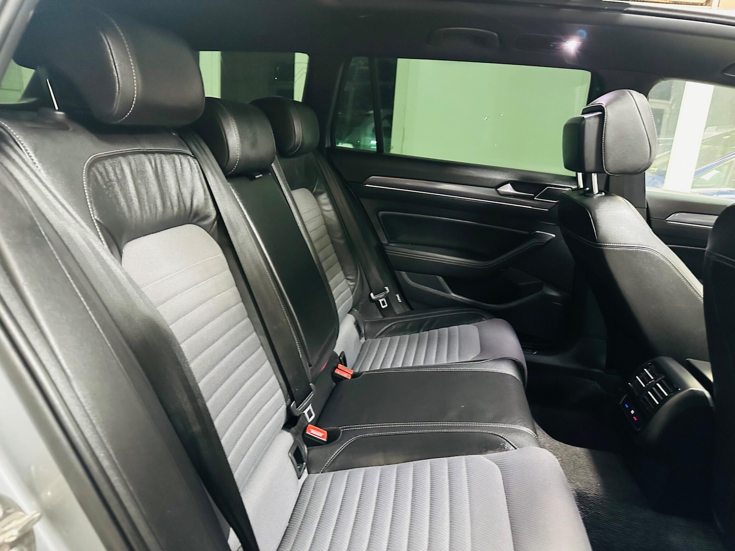 Used Volkswagen Passat 2017 for sale - 76742497: Photo 35