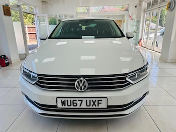 Used Volkswagen Passat 2017 for sale - 76993938: Photo