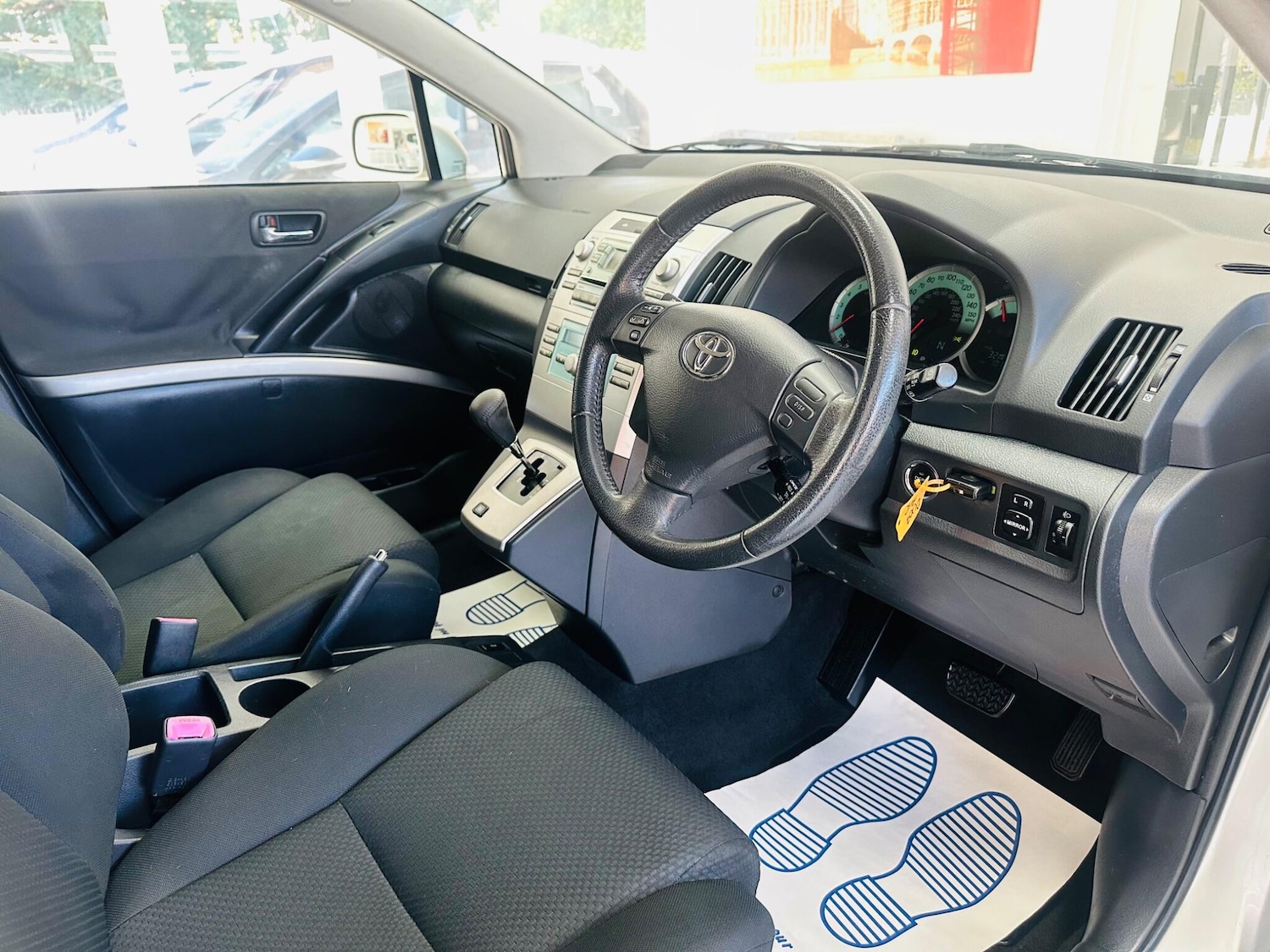 Used Toyota Corolla Verso 2007 for sale - 76988700: Photo 15