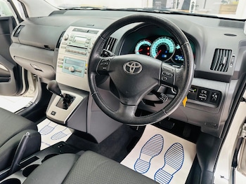 Used Toyota Corolla Verso 2007 for sale - 76988700: Photo