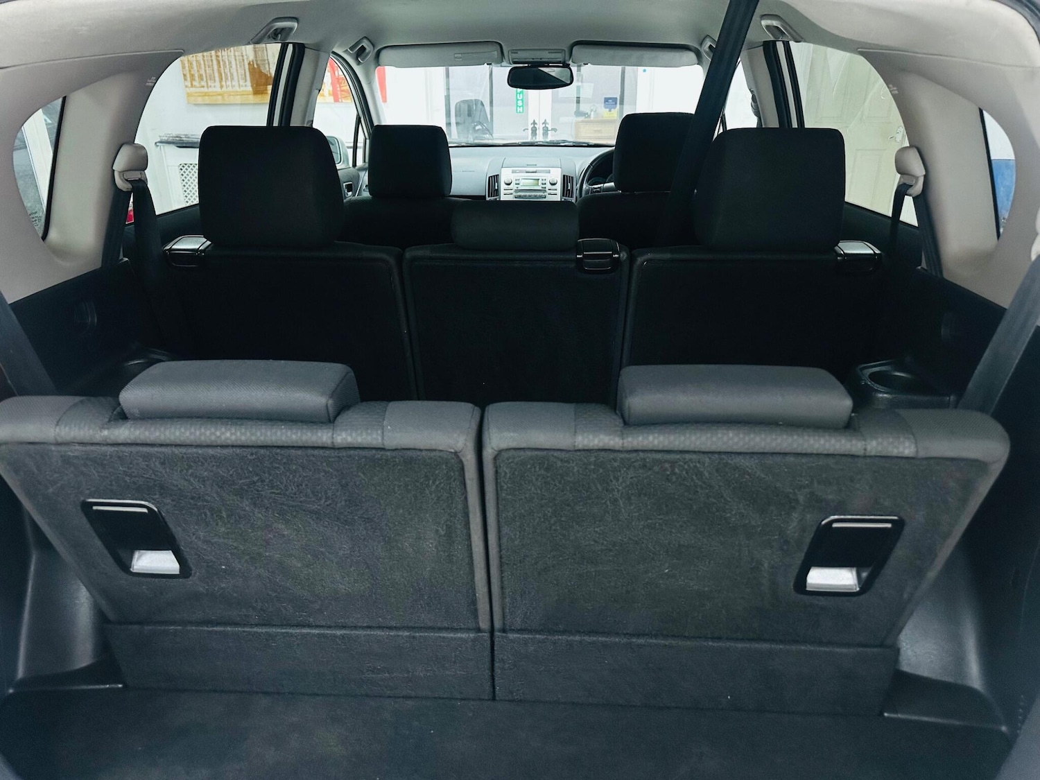 Used Toyota Corolla Verso 2007 for sale - 76988700: Photo 44