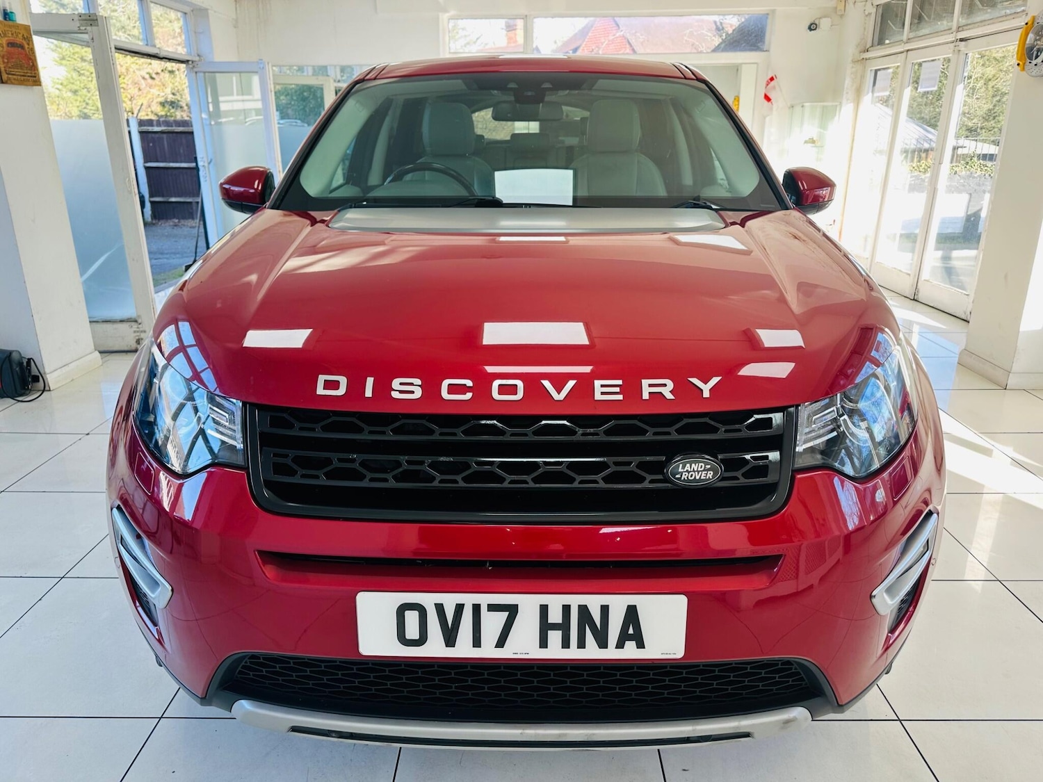 Used Land Rover Discovery Sport 2017 for sale - 77940590: Photo 2