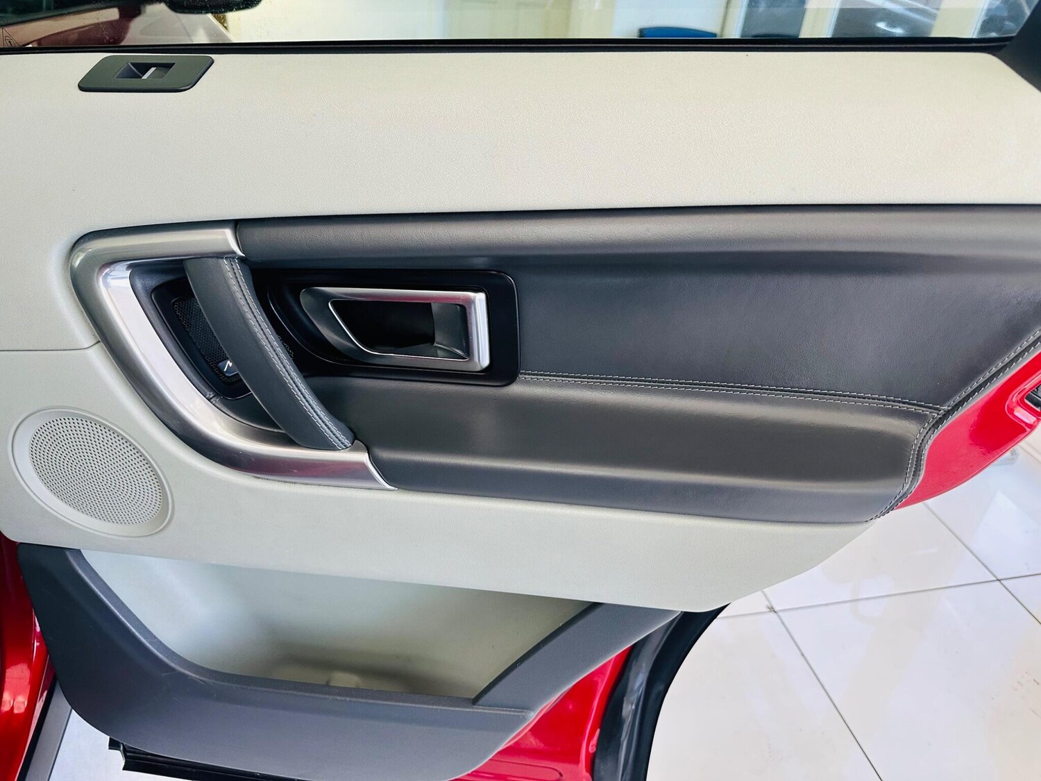 Used Land Rover Discovery Sport 2017 for sale - 77940590: Photo 40