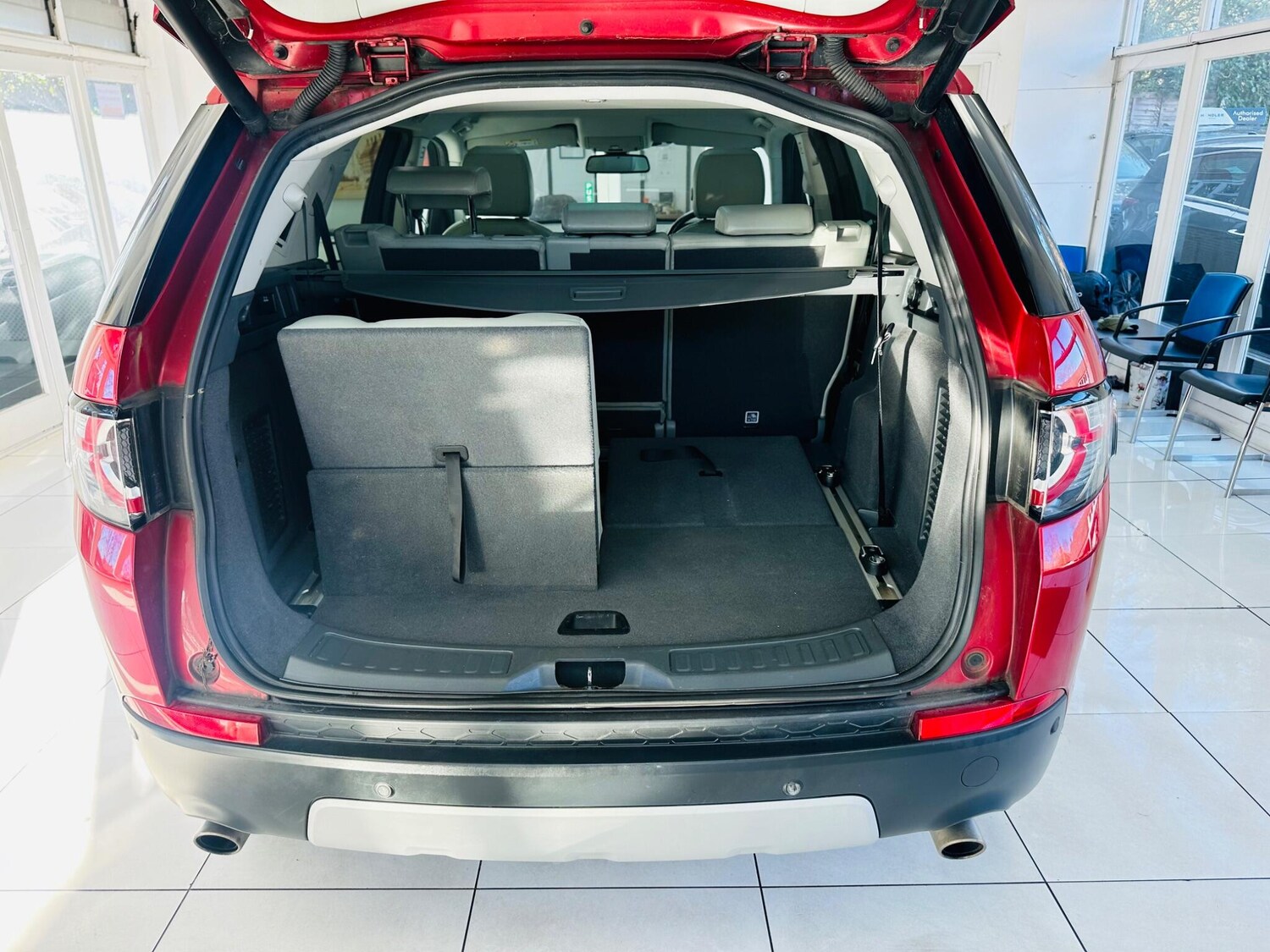 Used Land Rover Discovery Sport 2017 for sale - 77940590: Photo 42