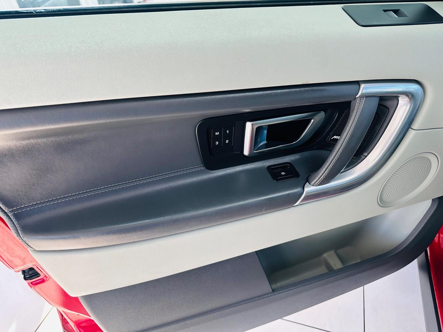 Used Land Rover Discovery Sport 2017 for sale - 77940590: Photo 46