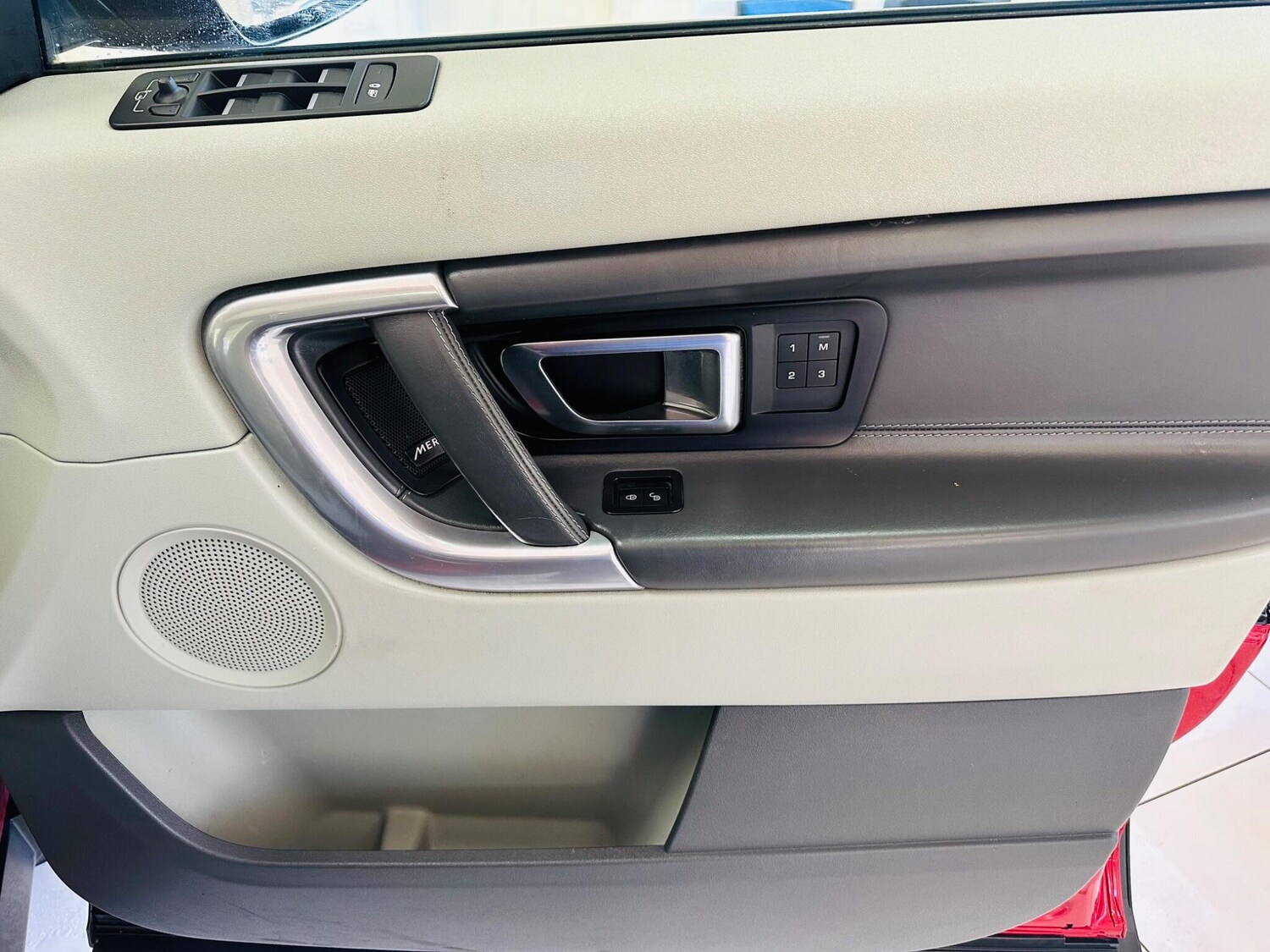 Used Land Rover Discovery Sport 2017 for sale - 77940590: Photo 50