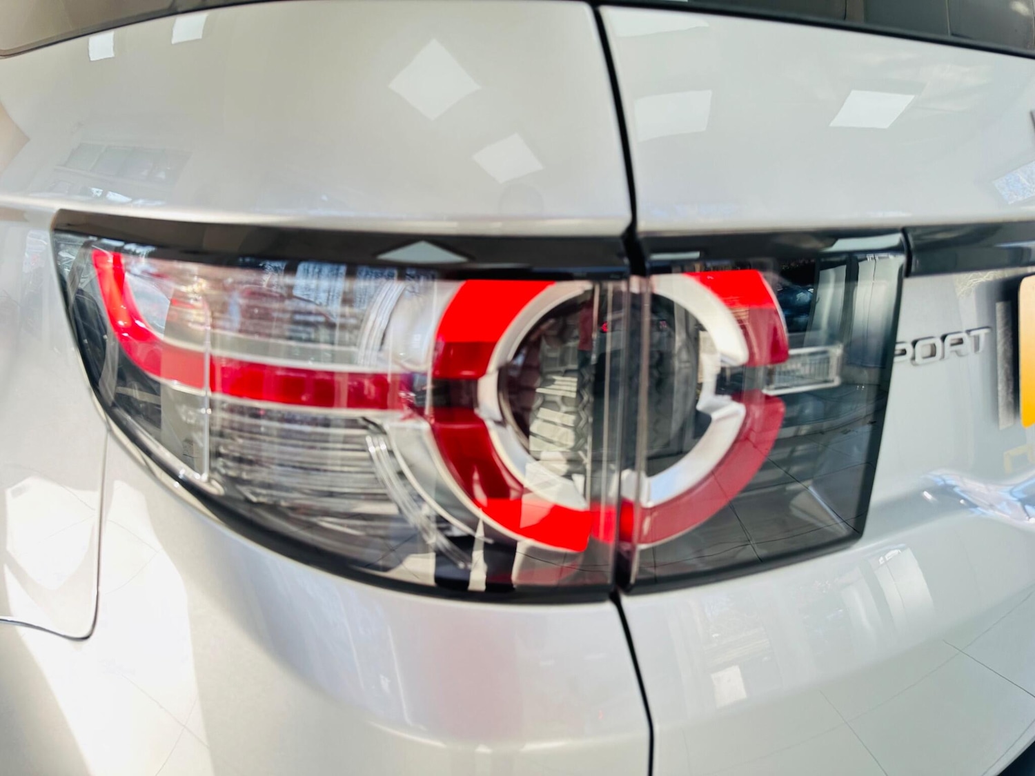 Used Land Rover Discovery Sport 2015 for sale - 78019378: Photo 22