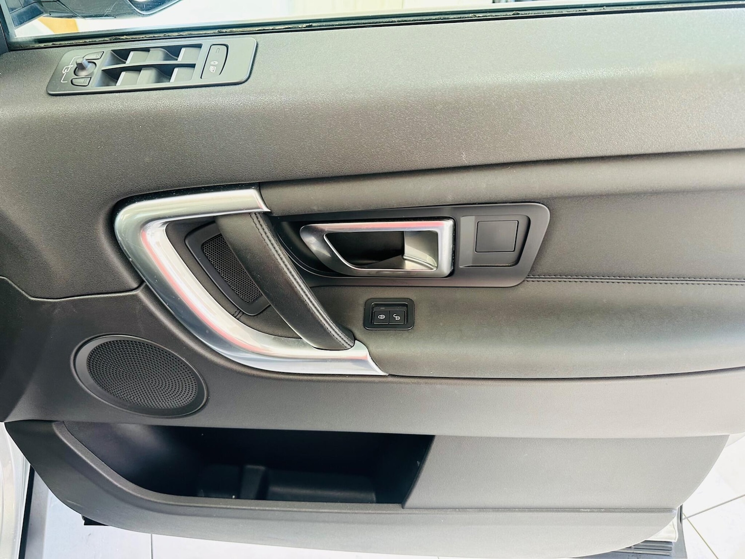 Used Land Rover Discovery Sport 2015 for sale - 78019378: Photo 26