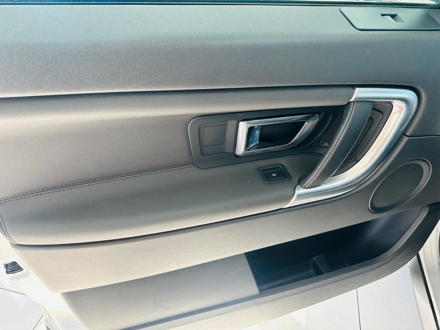 Used Land Rover Discovery Sport 2015 for sale - 78019378: Photo 41