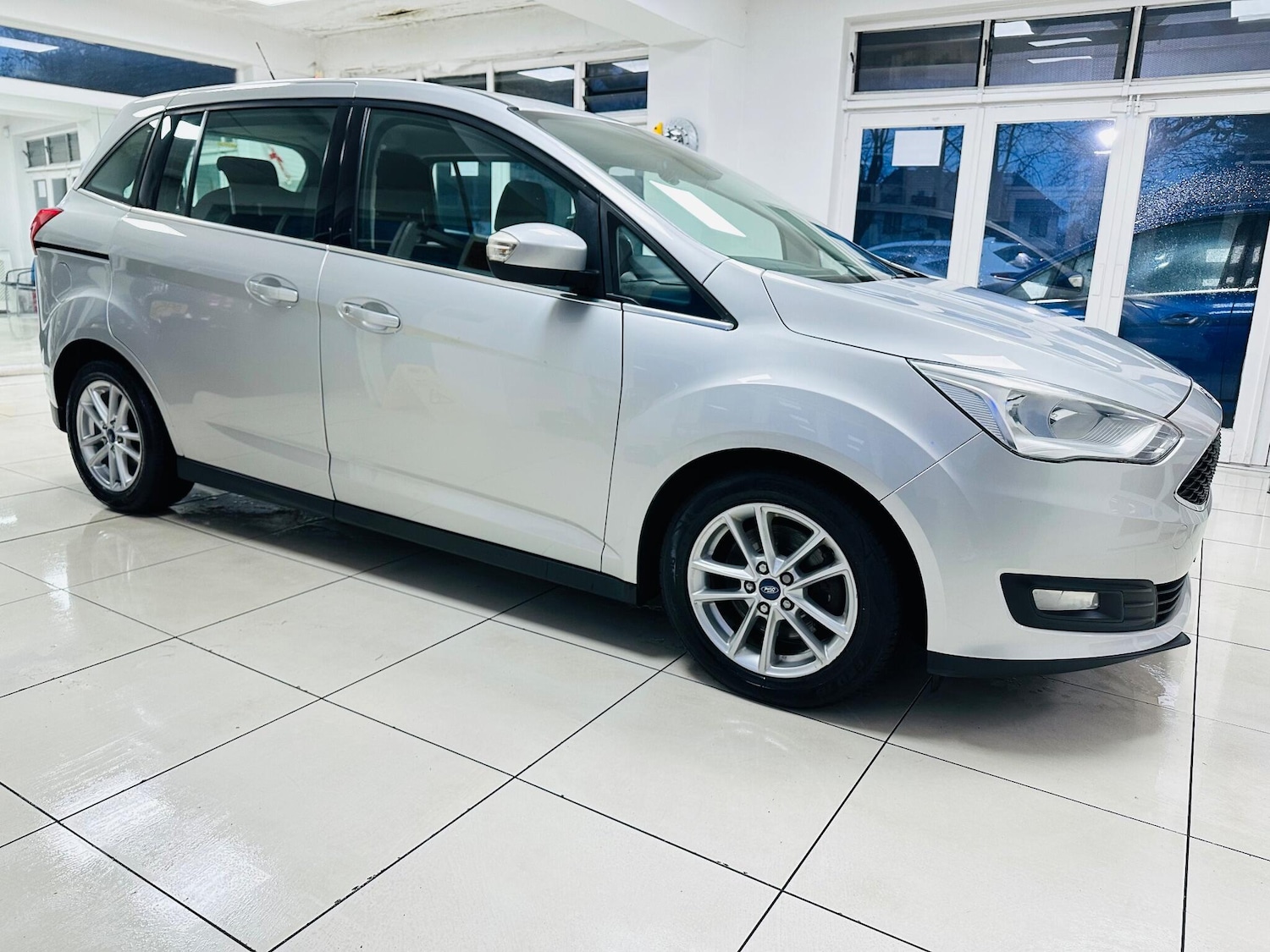 Used Ford Grand C-Max for sale - 77191513: Photo 2