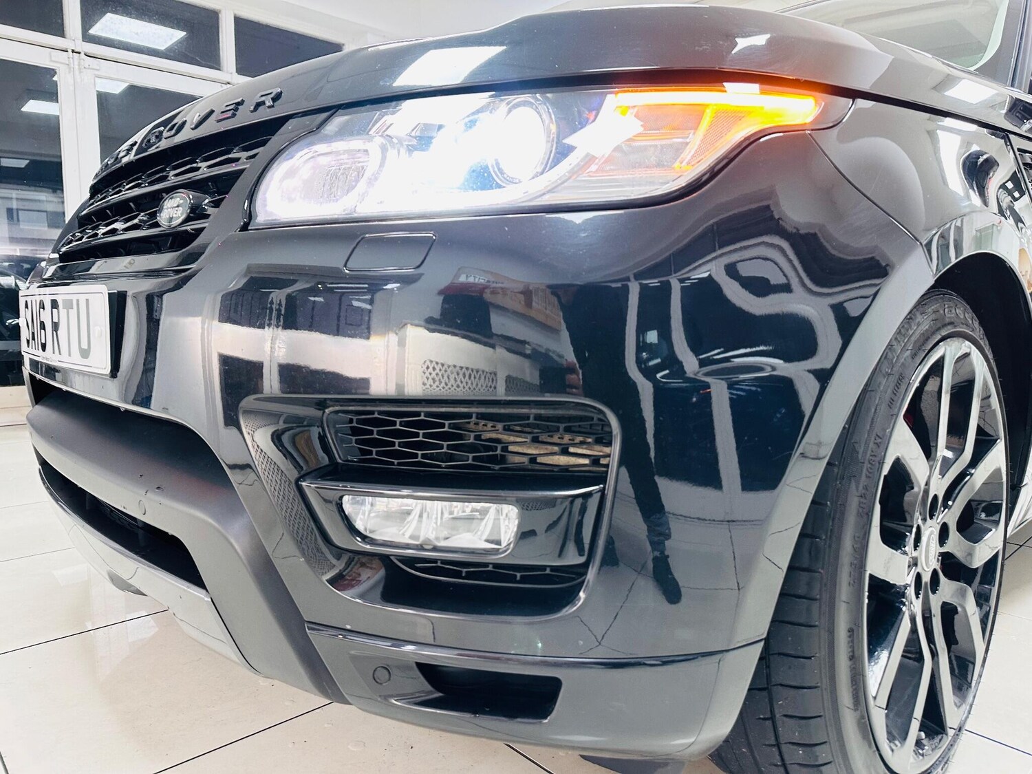 Used Land Rover Range Rover Sport 2016 for sale - 77722653: Photo 18