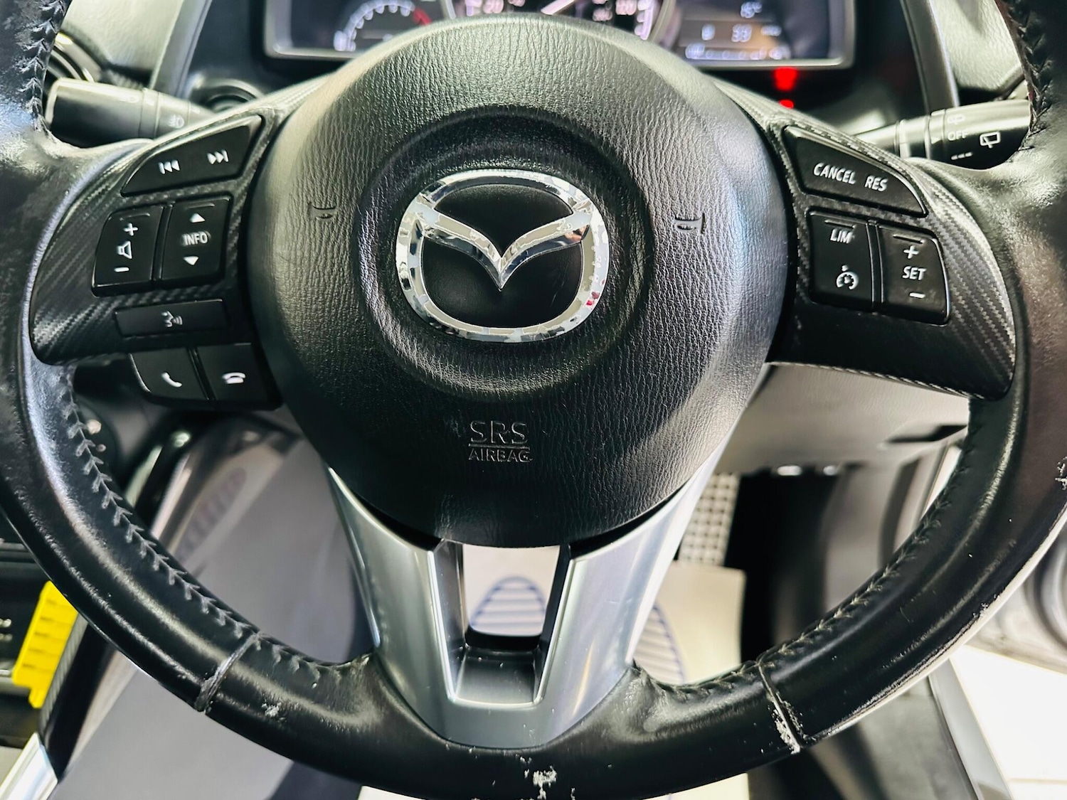 Used Mazda Mazda2 2015 for sale - 76472443: Photo 16