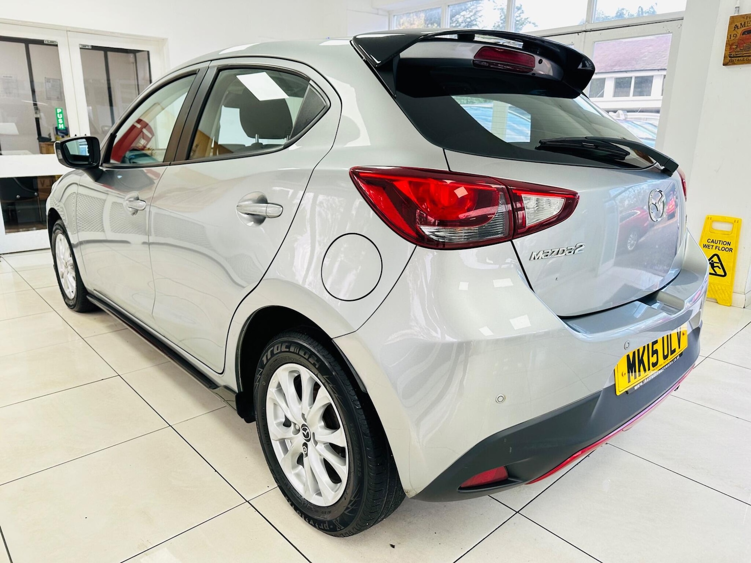 Used Mazda Mazda2 2015 for sale - 76472443: Photo 17