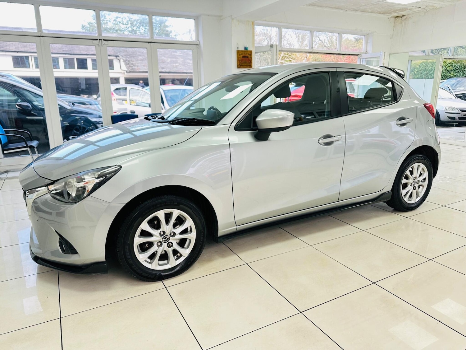 Used Mazda Mazda2 2015 for sale - 76472443: Photo 21