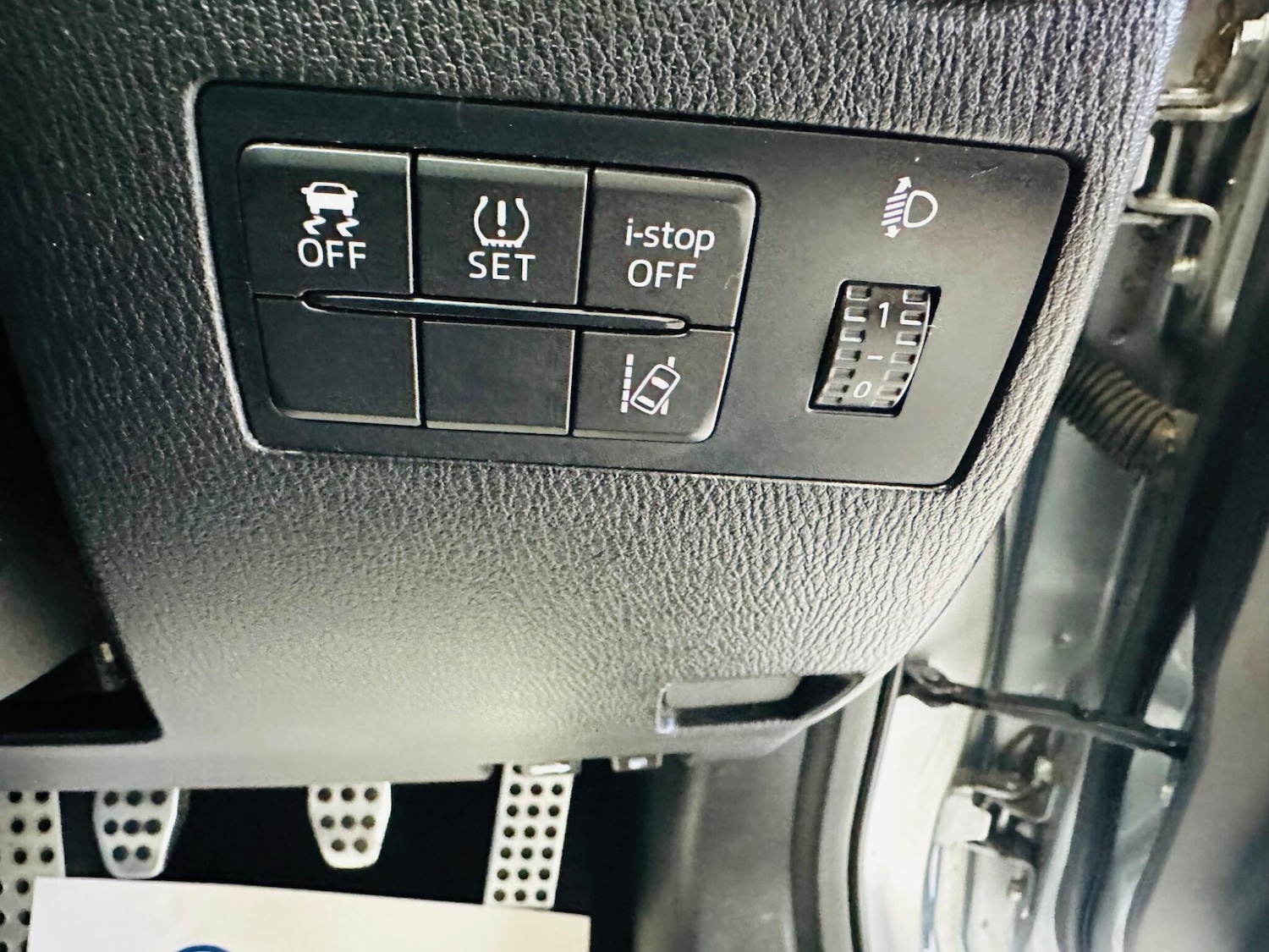 Used Mazda Mazda2 2015 for sale - 76472443: Photo 33