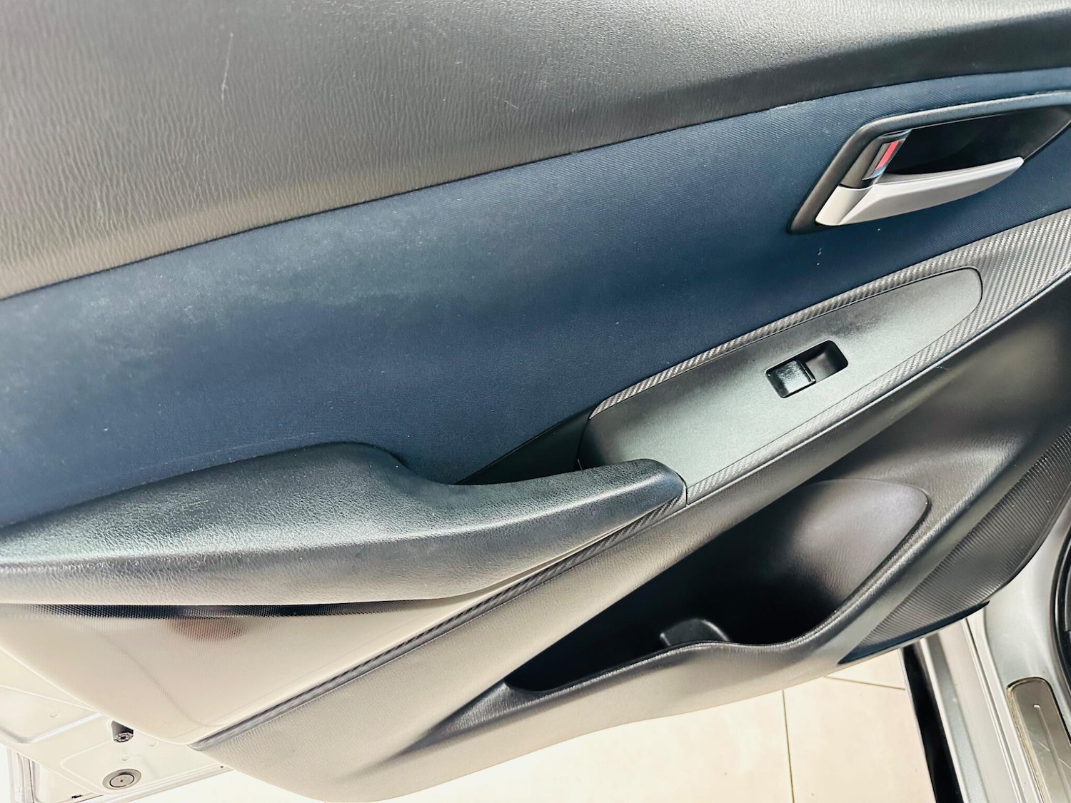 Used Mazda Mazda2 2015 for sale - 76472443: Photo 41