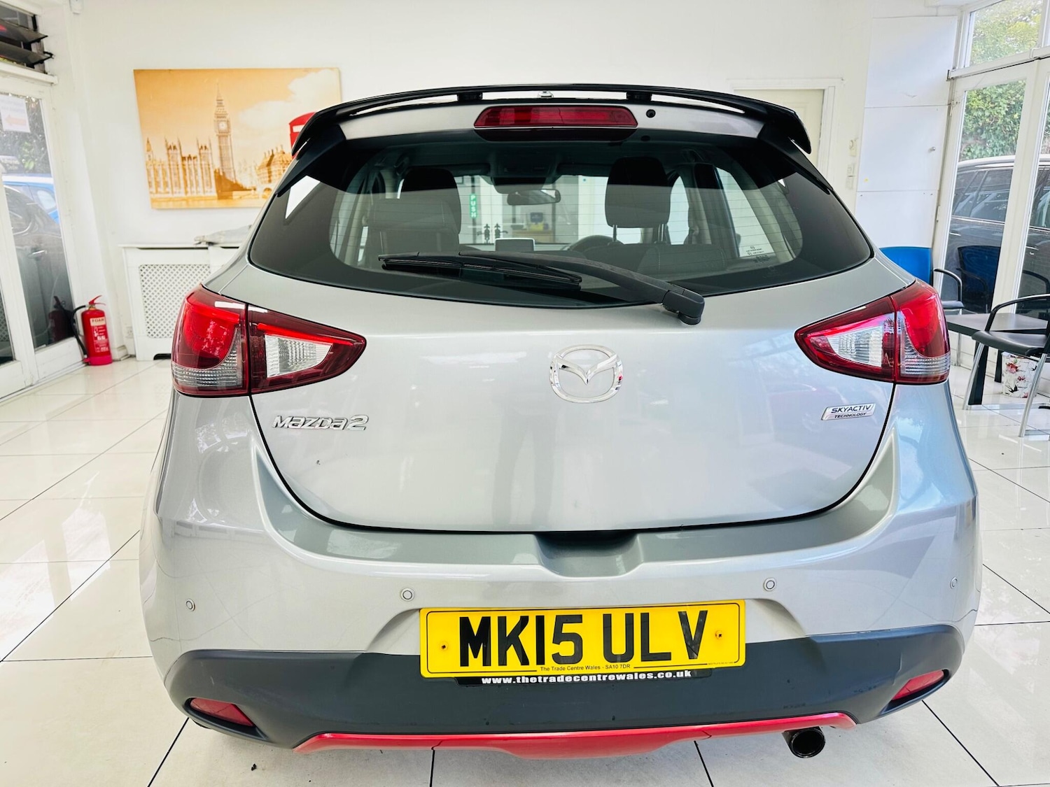 Used Mazda Mazda2 2015 for sale - 76472443: Photo 6