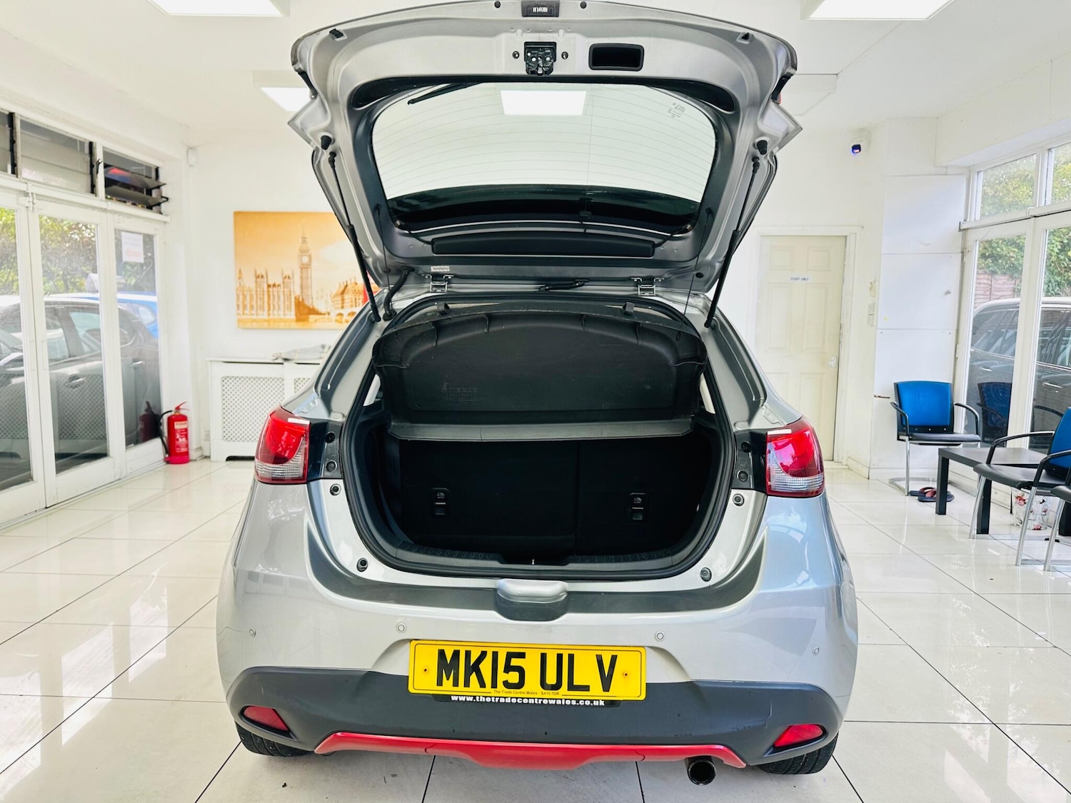 Used Mazda Mazda2 2015 for sale - 76472443: Photo 7