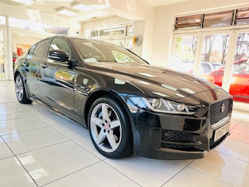 Used Jaguar XE 2017 for sale - 78374824: Photo