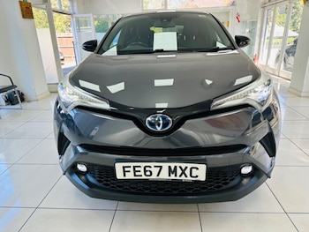 Used Toyota C-HR 2017 for sale - 79259825: Photo