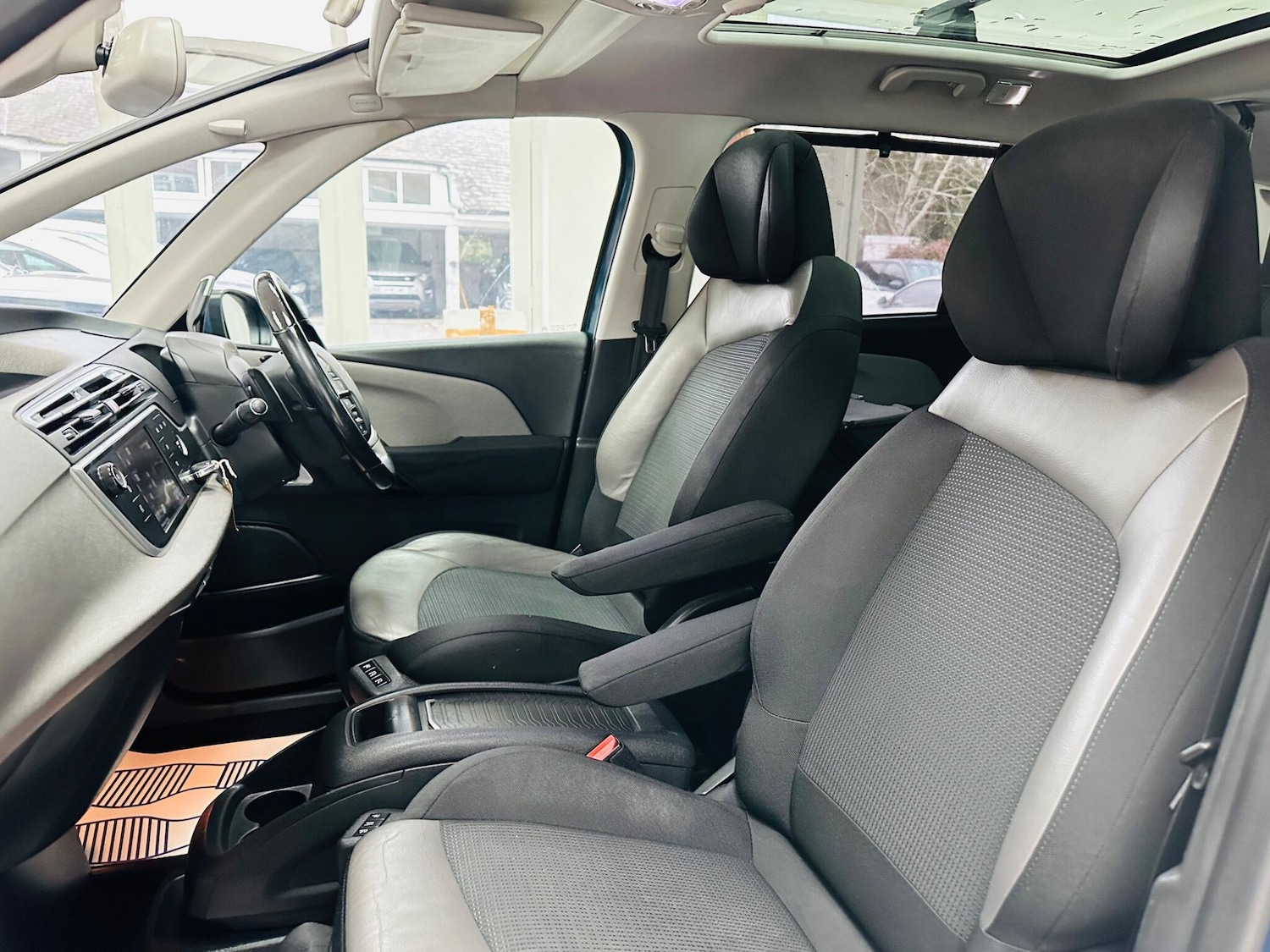 Used Citroen Grand C4 Picasso 2015 for sale - 77597653: Photo 28