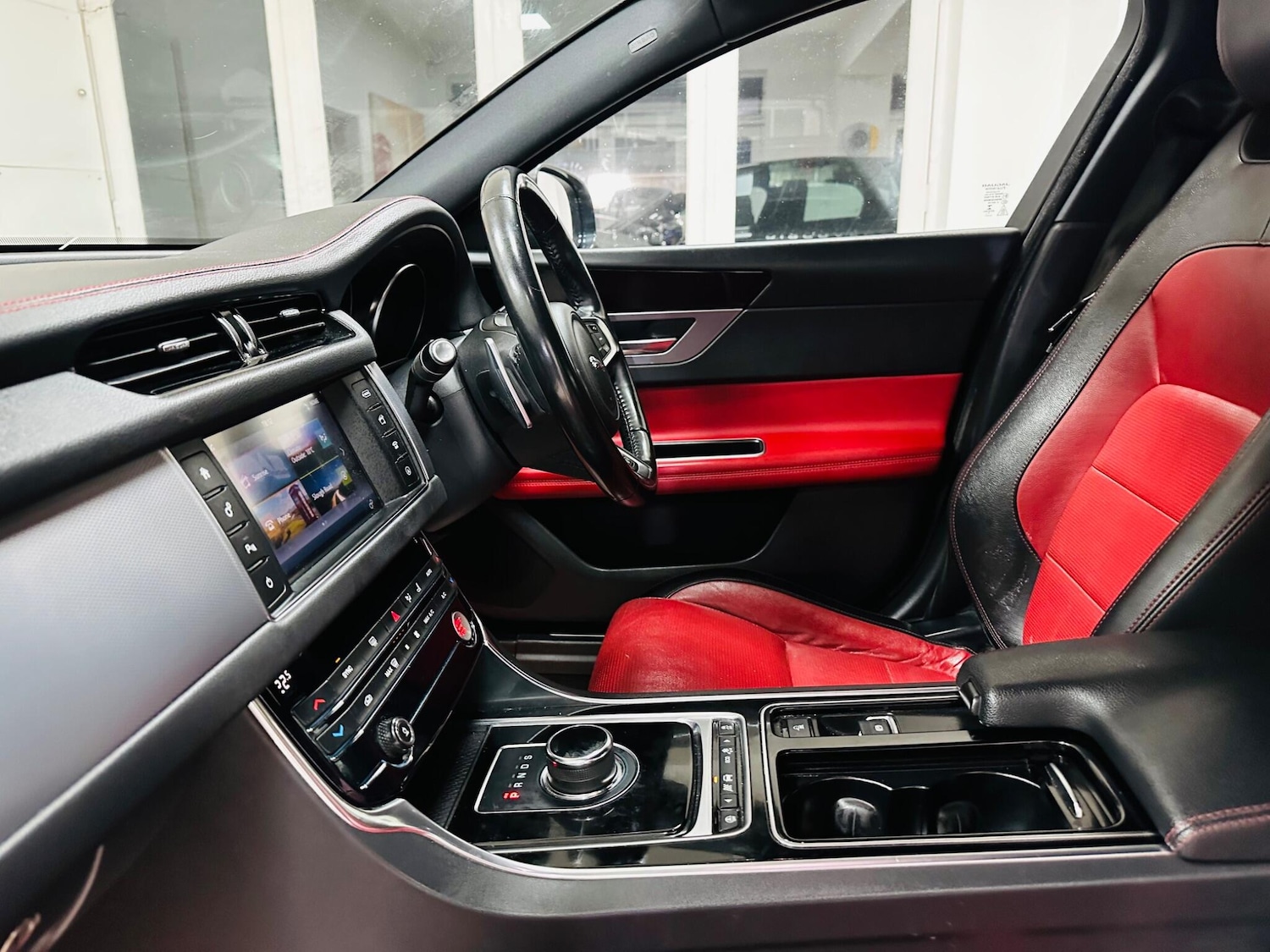 Used Jaguar XF 2018 for sale - 77537517: Photo 20