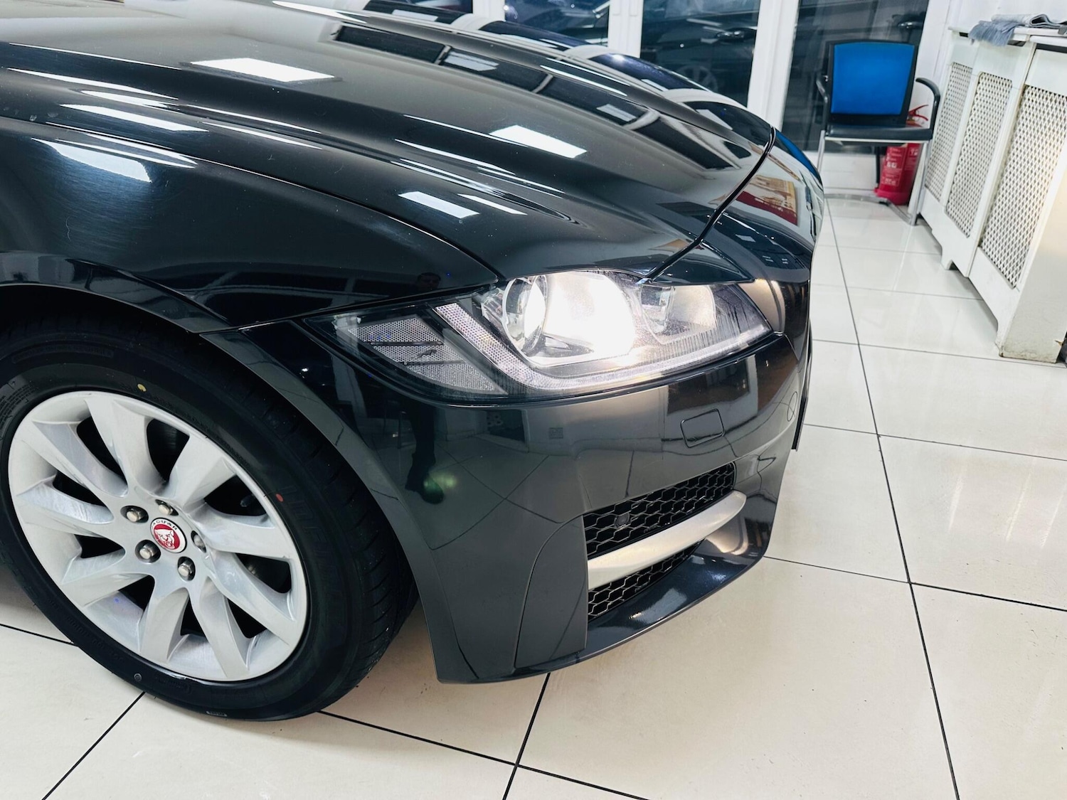 Used Jaguar XF 2018 for sale - 77537517: Photo 28