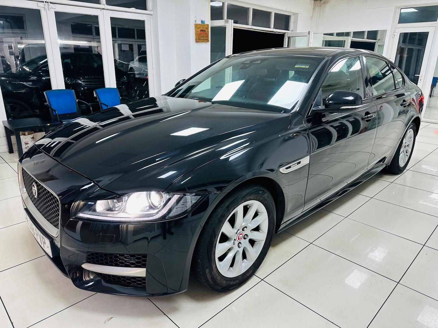 Used Jaguar XF 2018 for sale - 77537517: Photo 3