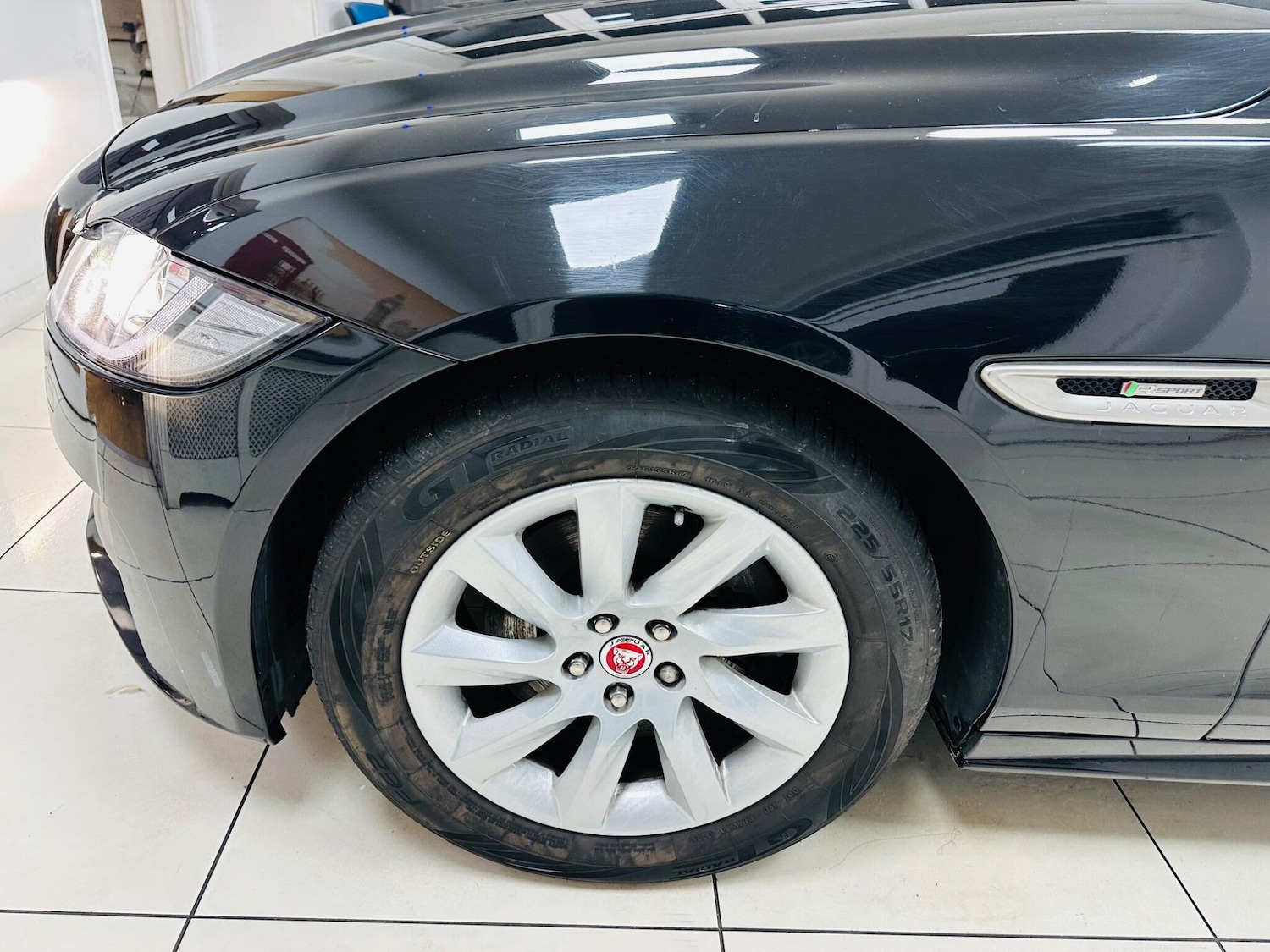 Used Jaguar XF 2018 for sale - 77537517: Photo 31
