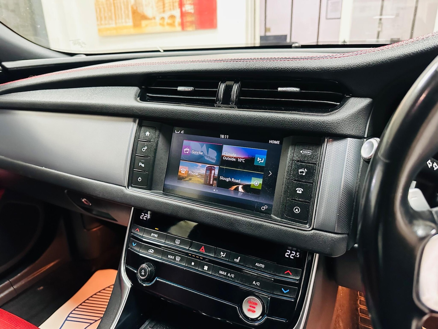 Used Jaguar XF 2018 for sale - 77537517: Photo 9