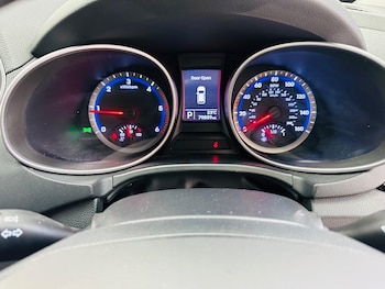 Used Hyundai Santa Fe 2014 for sale - 79034440: Photo