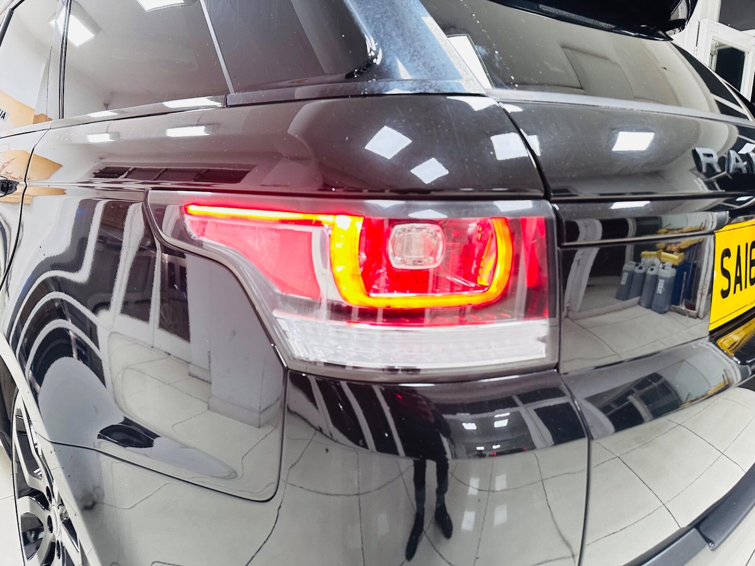 Used Land Rover Range Rover Sport 2016 for sale - 76936024: Photo 12