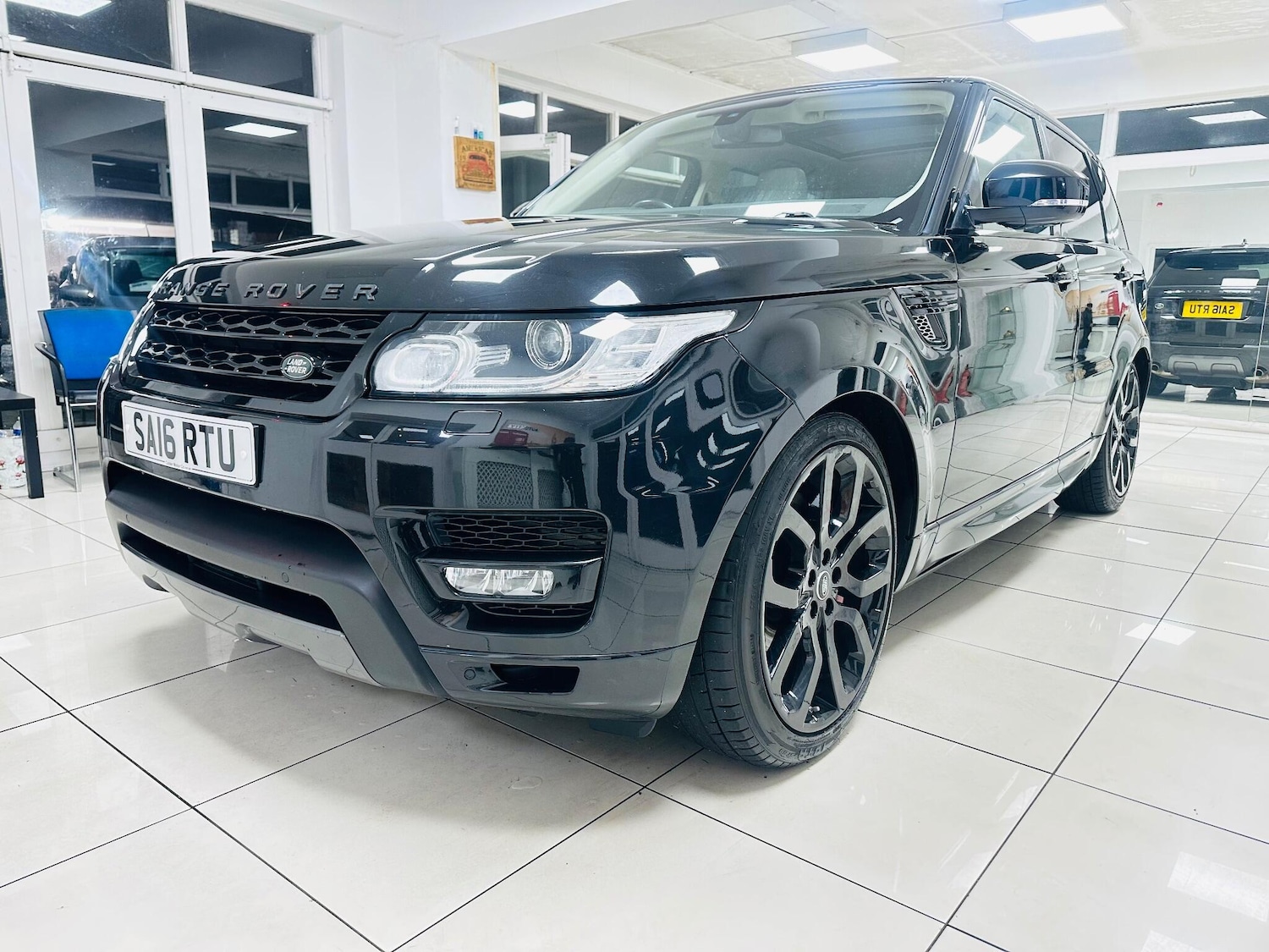 Used Land Rover Range Rover Sport 2016 for sale - 76936024: Photo 4