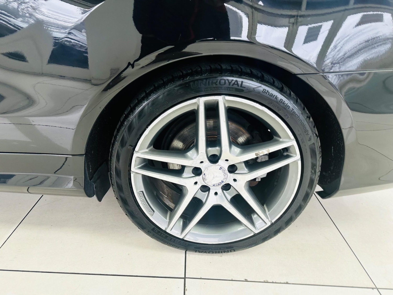 Used Mercedes-Benz E Class for sale - 77683317: Photo 11