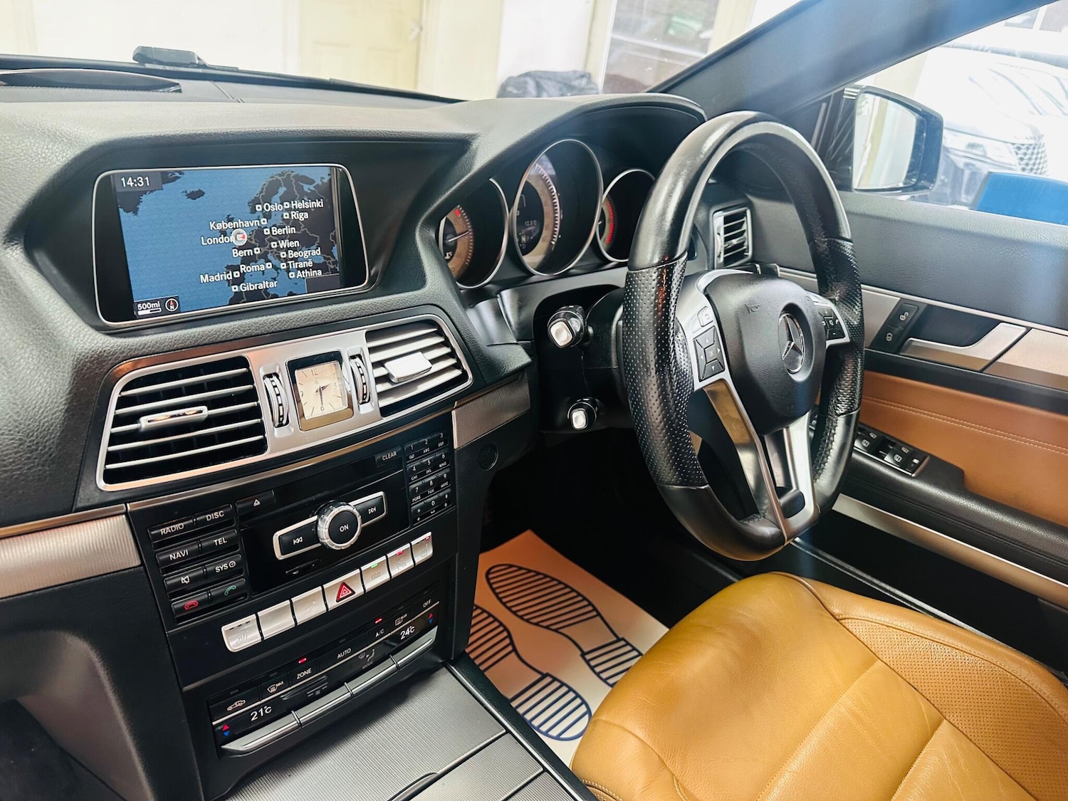 Used Mercedes-Benz E Class for sale - 77683317: Photo 16