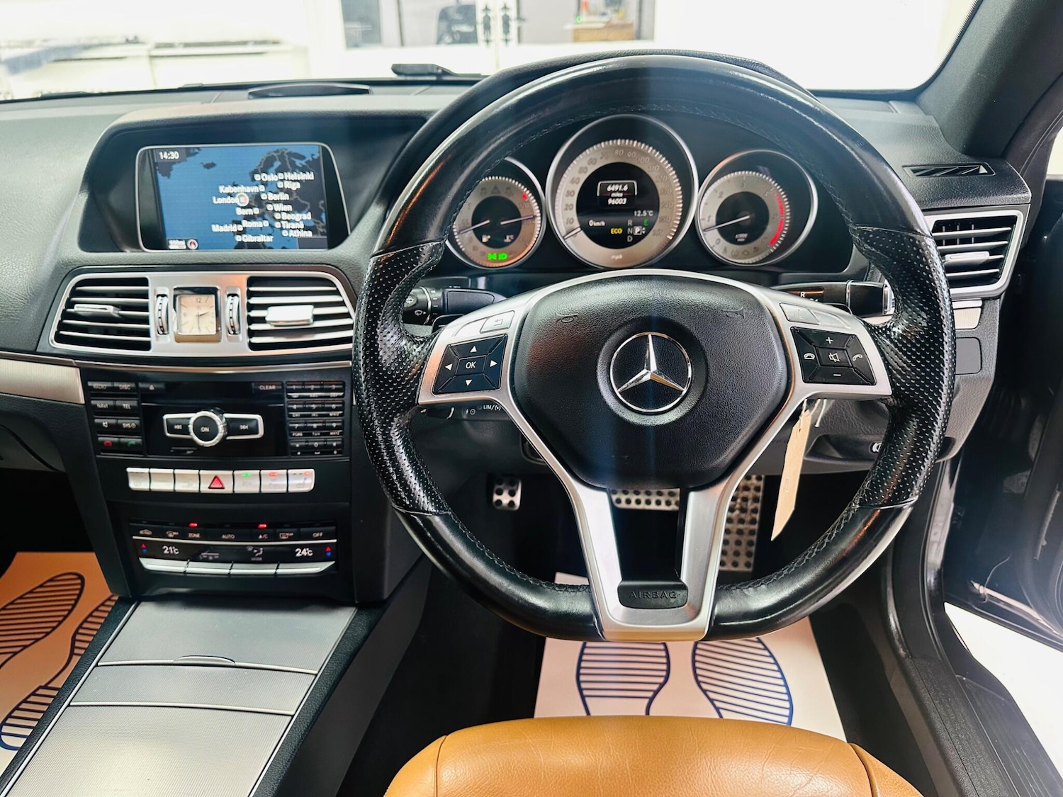 Used Mercedes-Benz E Class for sale - 77683317: Photo 3