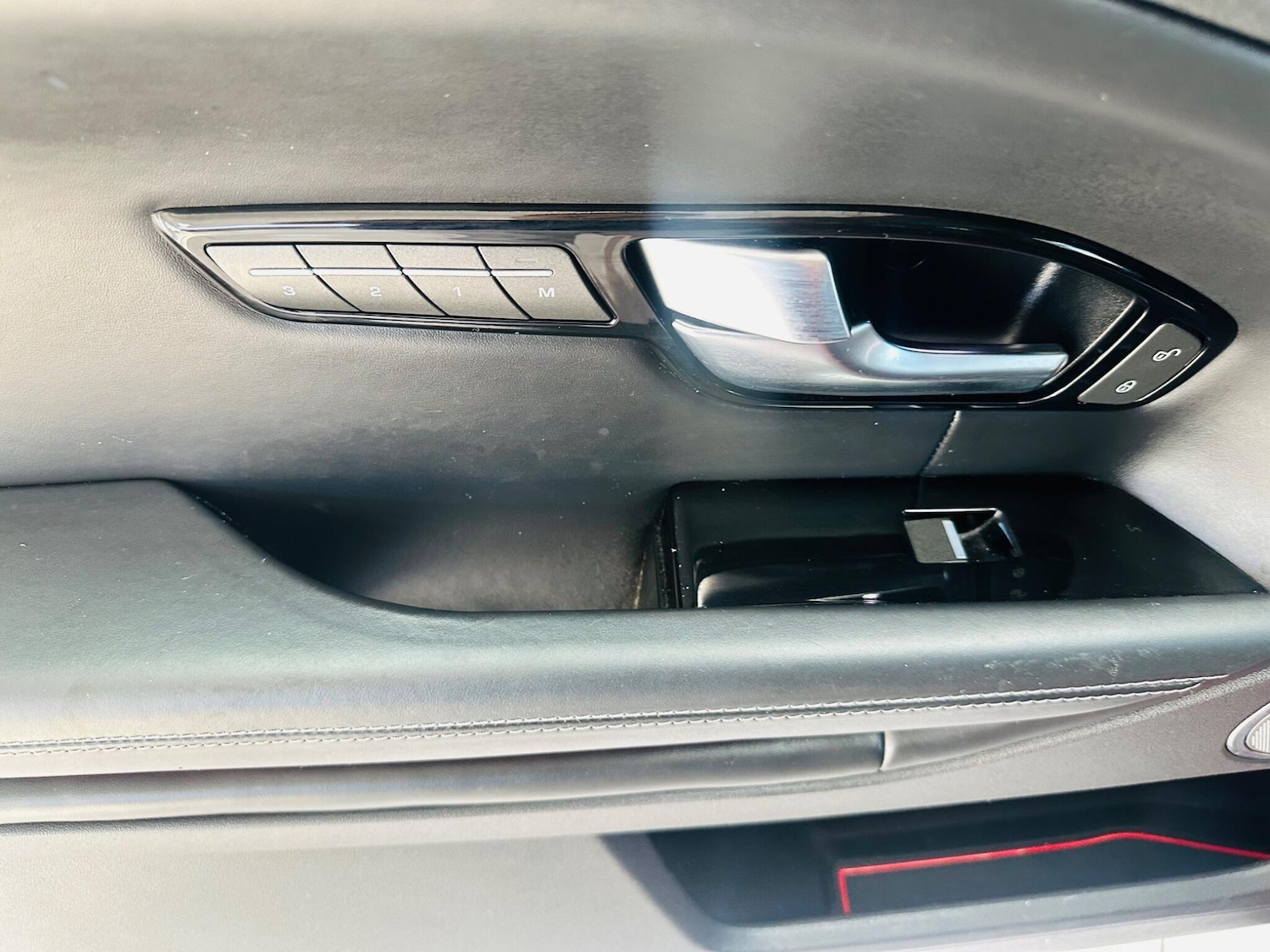 Used Land Rover Range Rover Evoque 2015 for sale - 77977823: Photo 33