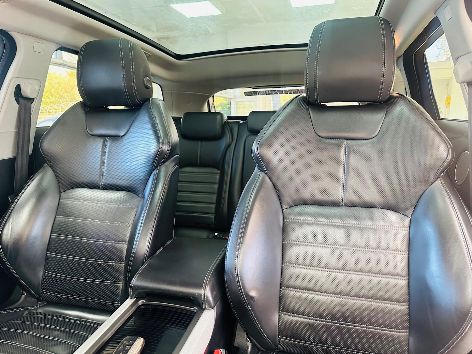 Used Land Rover Range Rover Evoque 2015 for sale - 77977823: Photo 8